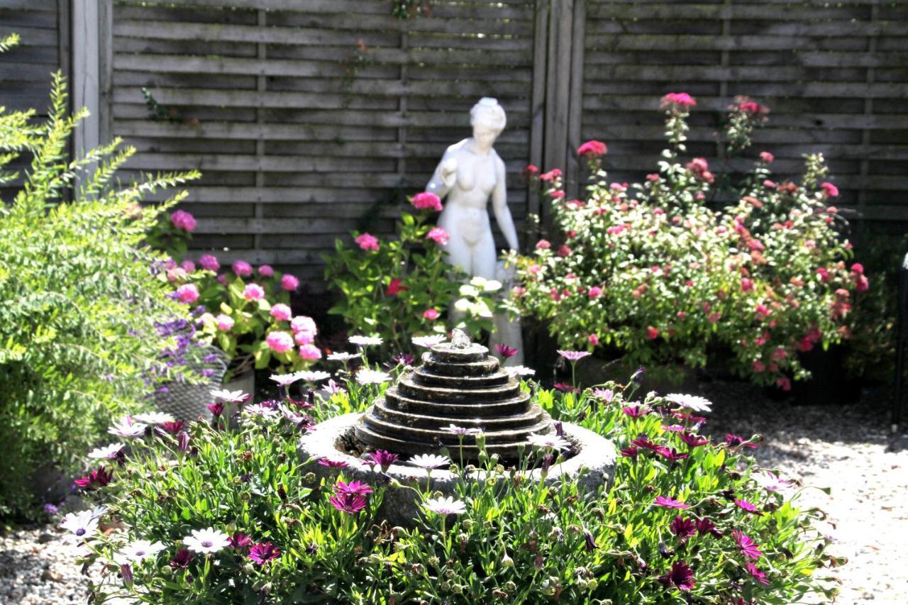 Hine Bakke Bed And Breakfast Rudkøbing Buitenkant foto